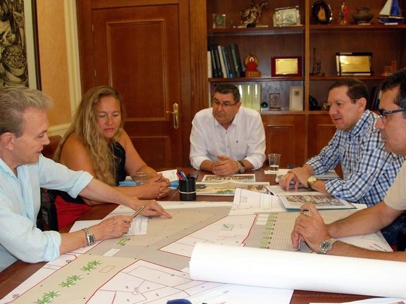 Reunión sobre la peatonalización de Vélez-Málaga