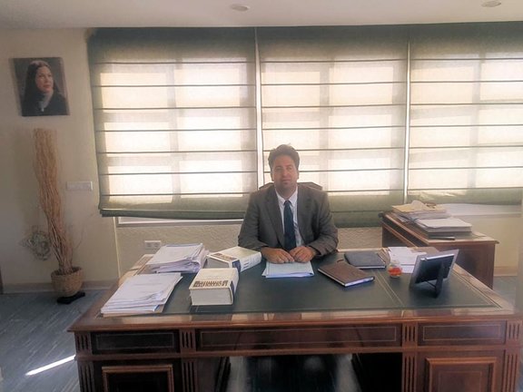 Abdeslam Lucena en su despacho
