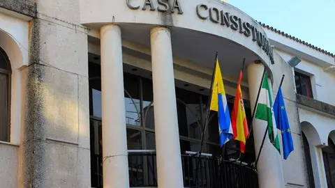 Fachada del Ayuntamiento de Rincón de la Victoria