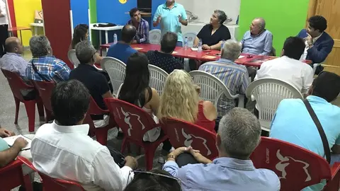 Reunión para la creacion de la agrupación PMP Vélez-Málaga_4545 copia