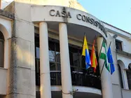 Fachada del Ayuntamiento de Rinc&oacute;n de la Victoria