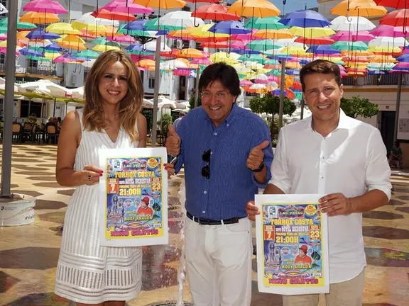 Rody Aragón con Óscar Medina y Sandra Extremera