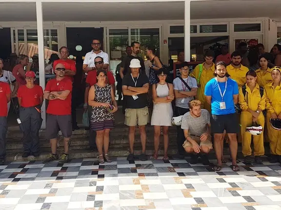 Minuto de silencio en la Cueva de Nerja