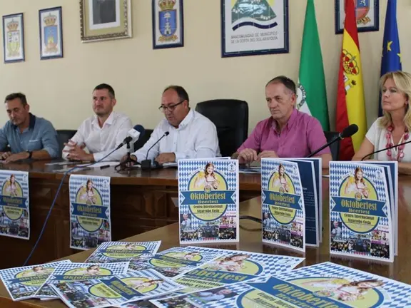 Presentación de la Fiesta Oktoberfest Algarrobo