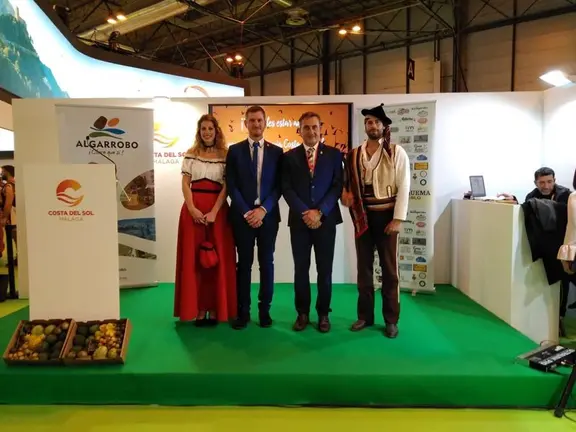 Presentación de Algarrobo en FITUR 218