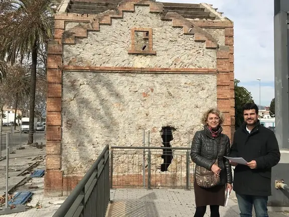 Pérez y Sánchez en la antigua estación del tren de Vélez-Málaga