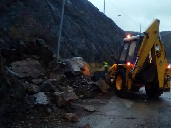 Desprendimiento en la carrtetera N-340
