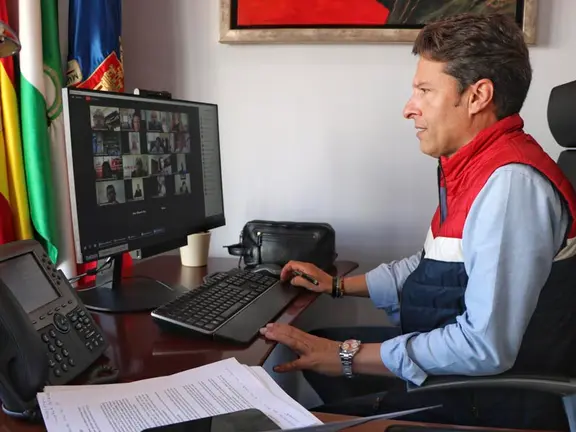 Óscar Medina en el pleno telemático