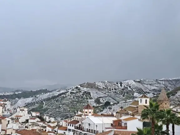 El Borge cubierto de granizo