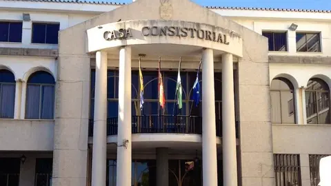 Fachada del Ayuntamiento de Rincón de la Victoria. Foto de El Rincón Habla