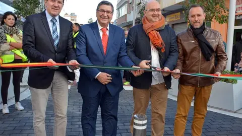 Autoridades en calle Princesa