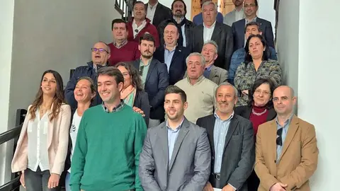 Representantes Comisión ayuntamientos promotores ILM contra pobreza energética