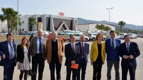 Autoridades, miembros de Trops y organizadores