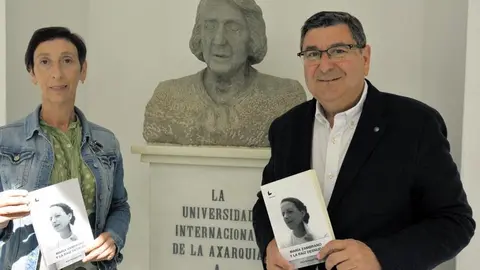 Alicia Berenguer junto a Moreno Ferrer