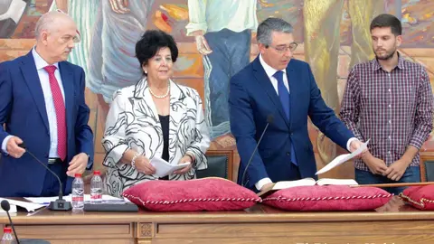 Moción-Censura-4J2015_8327