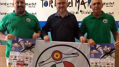 Presentación del encuentro de vespas