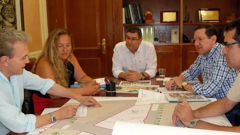 Reuni&oacute;n sobre la peatonalizaci&oacute;n de V&eacute;lez-M&aacute;laga