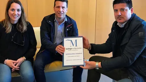 Moreno y Medina con el diputado Francisco Oblaré