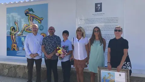 Francisco Hernandez llena de color el Paseo marítimo