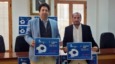 Abdeslam Lucena junto a Óscar Miras en la presentación