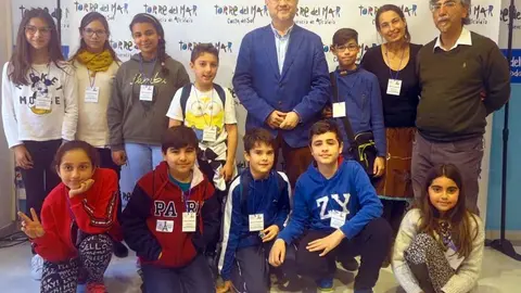 Jesúa Atencia con los alumnos