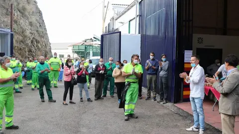 Medina con los trabajadores