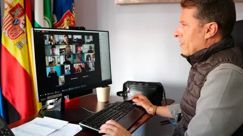 Óscar Medina en el pleno telemático