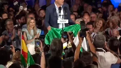 Juanma Moreno en el discurso tras el resultado electoral