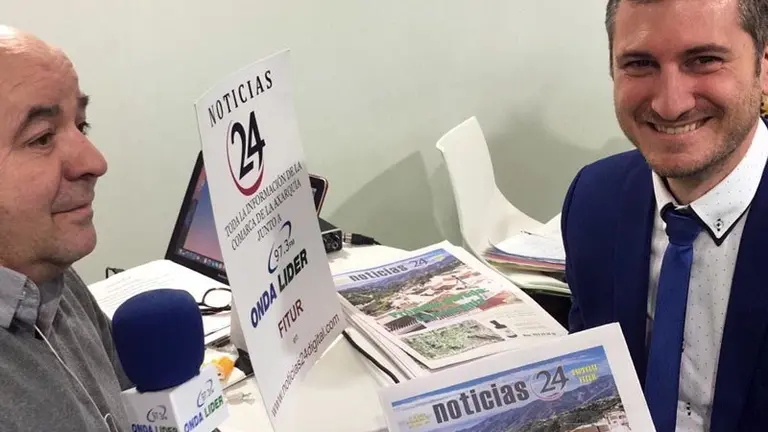 Ángel Luis Martínez con Alberto Pérez, alcalde de Algaborro