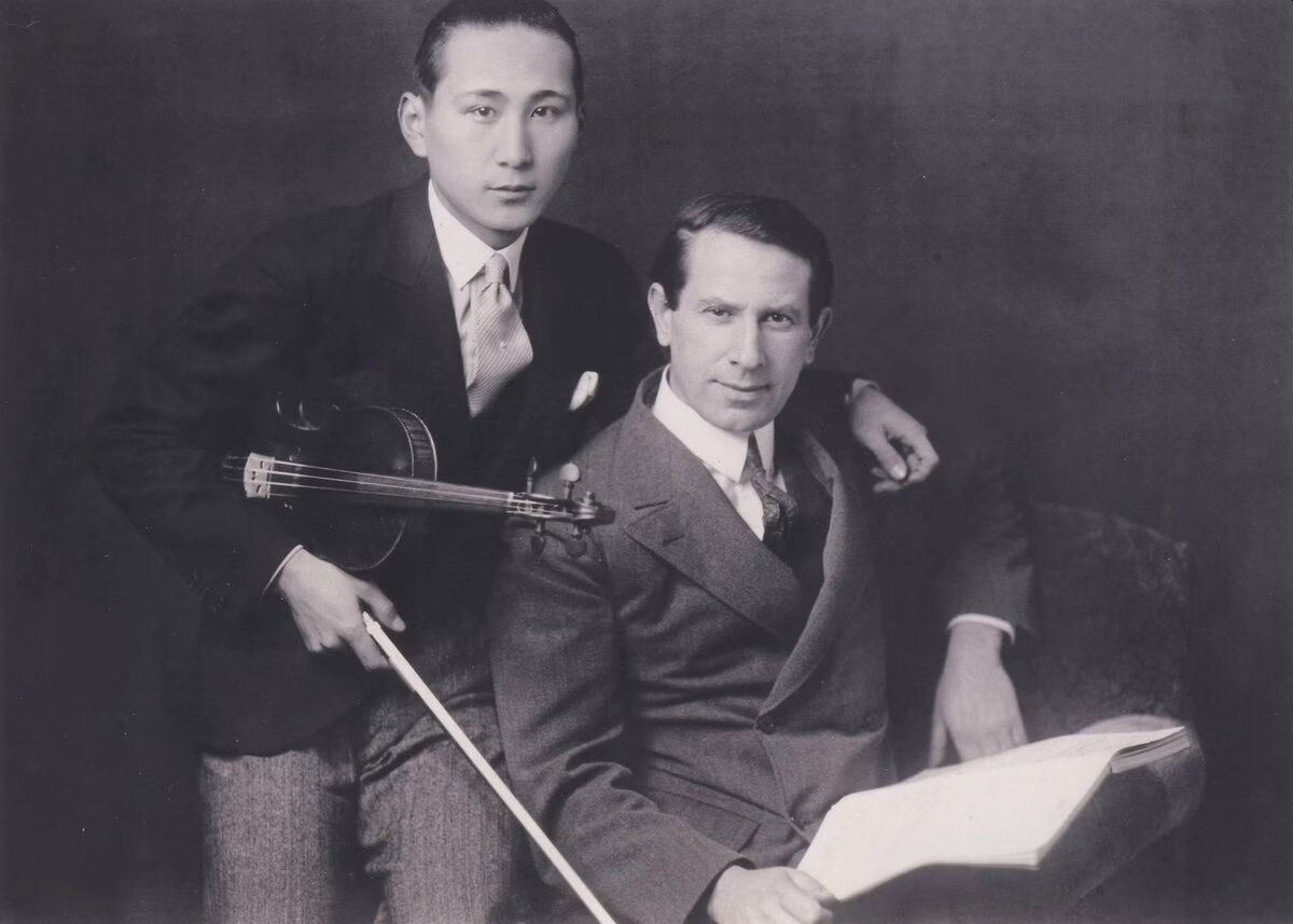 Kishi_and_sirota_circa_1930